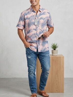 Men's Pink Palm-Print Short-Sleeve Shirt
